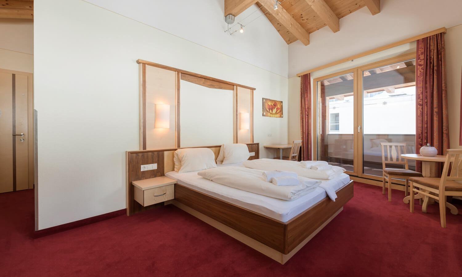 Doppelzimmer mit Zustellbett (3 Erwachsene)