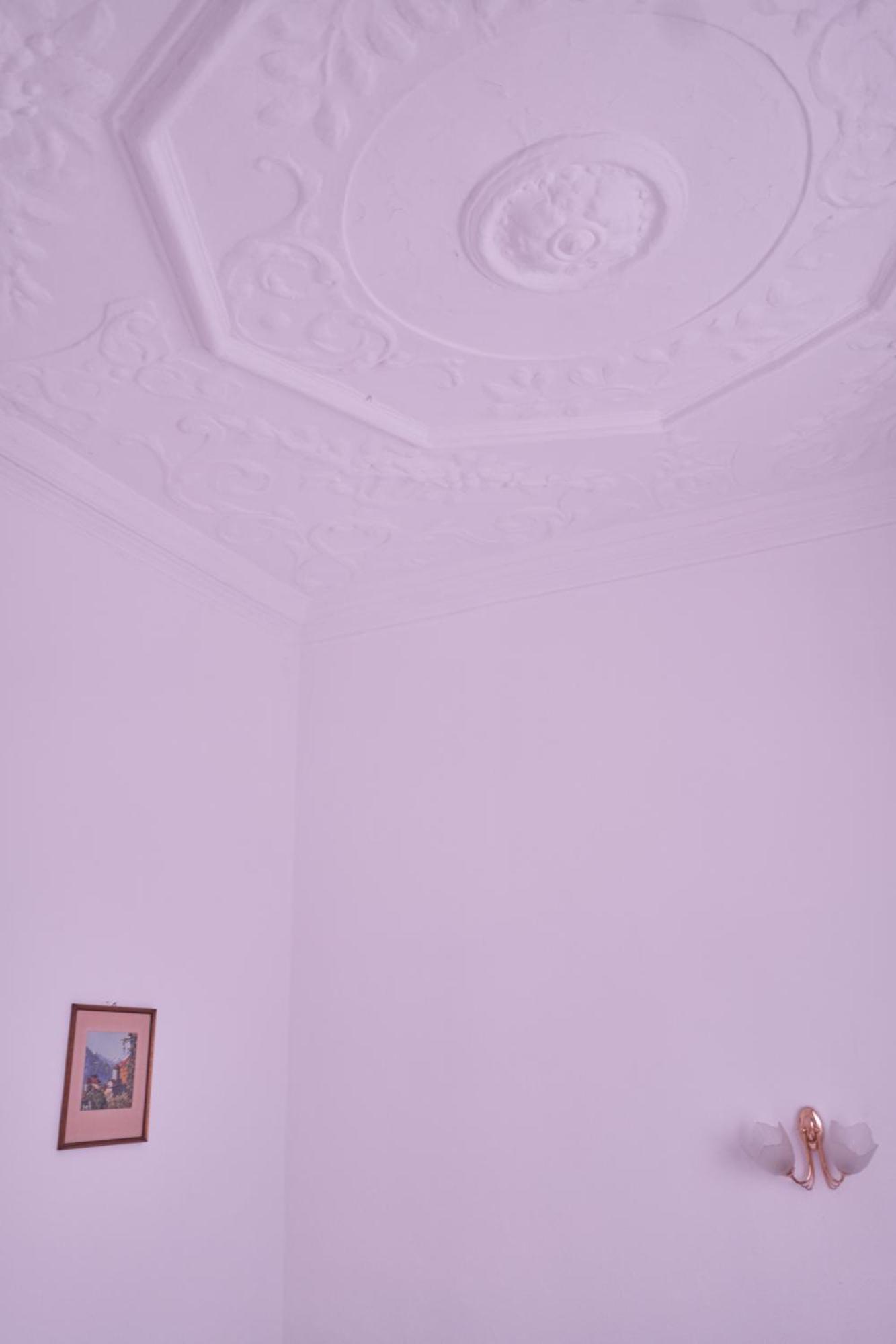Zweibettzimmer mit eigenem Bad außerhalb des Zimmers
