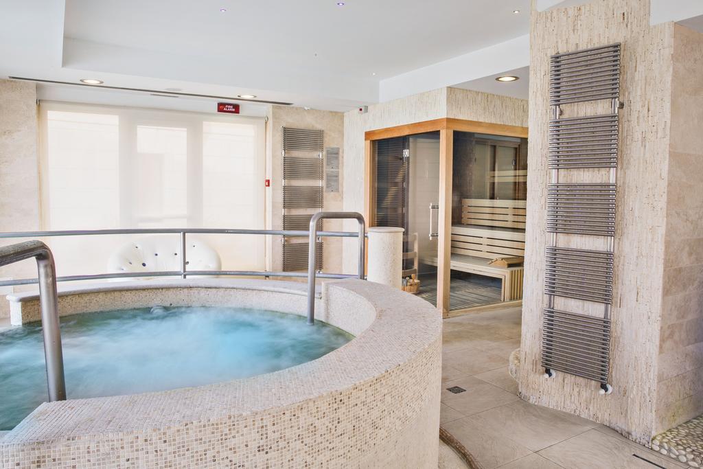 Familienzimmer mit Zugang zum Spa