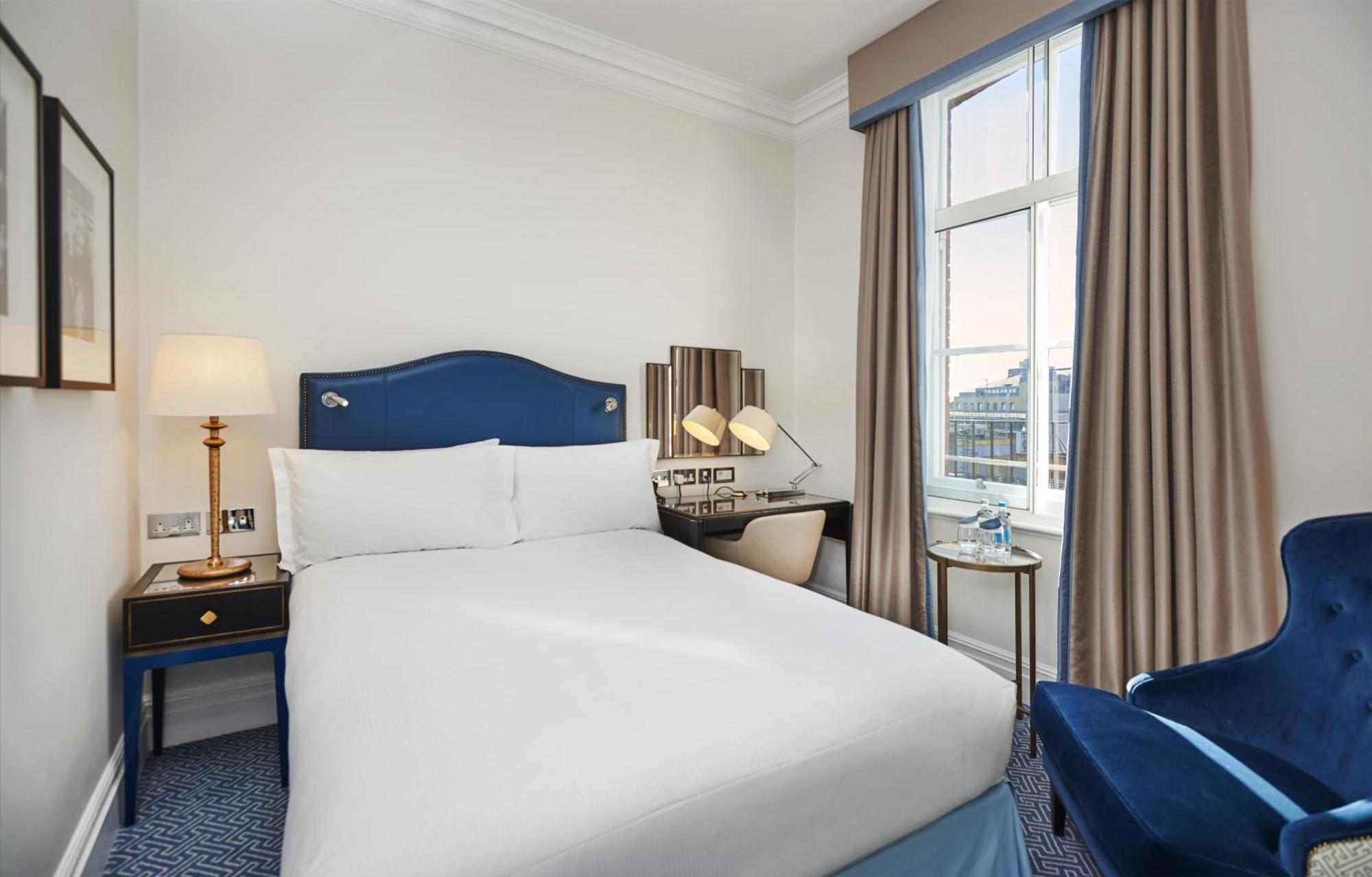 Zimmer mit Queensize-Bett