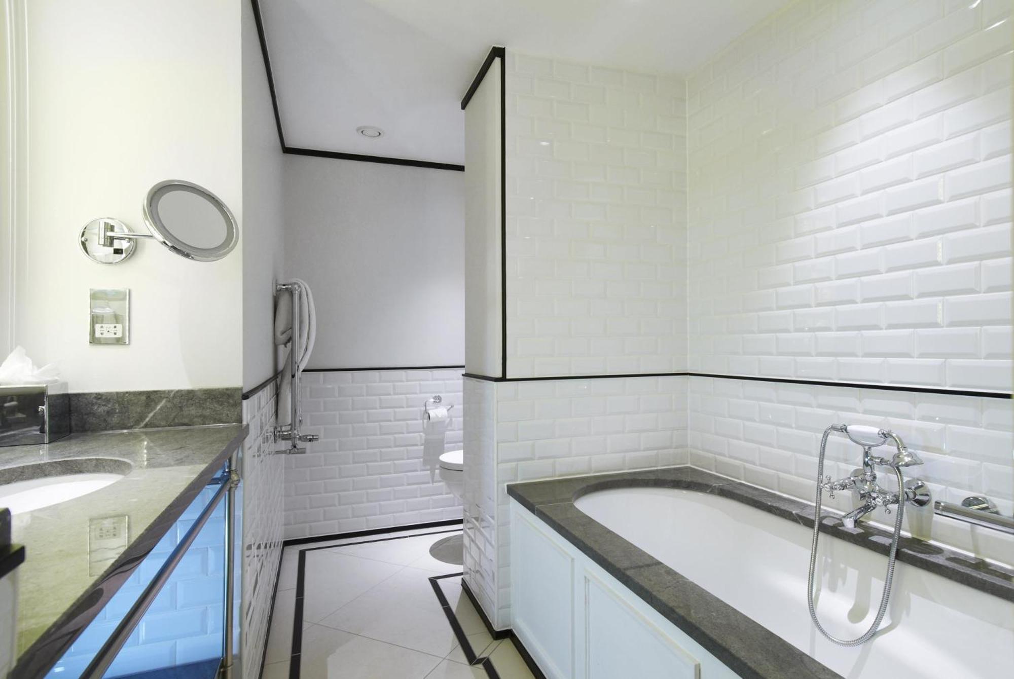 Executive Zimmer mit Kingsize-Bett - Zugang zur Lounge