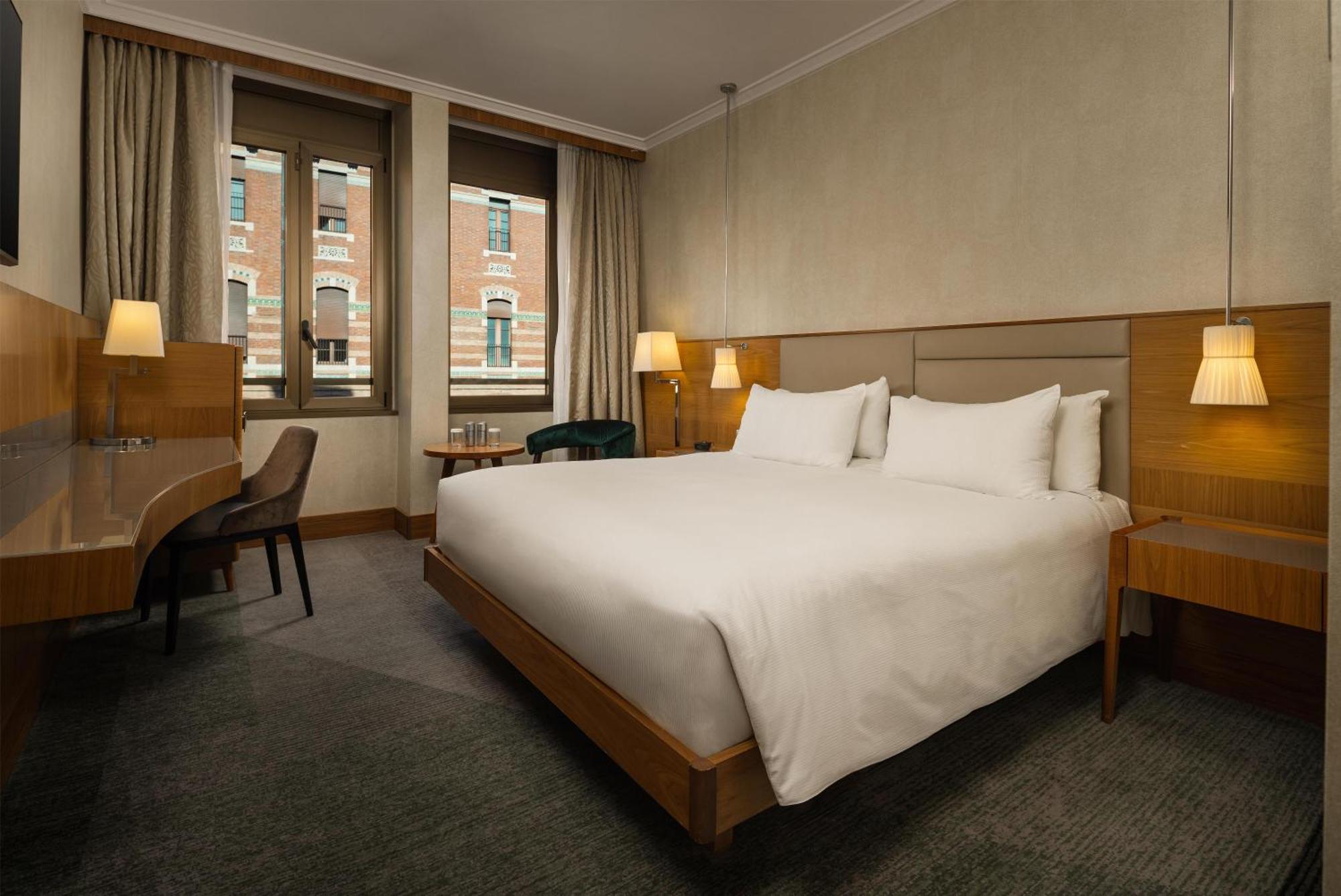 Zimmer mit Kingsize Bett