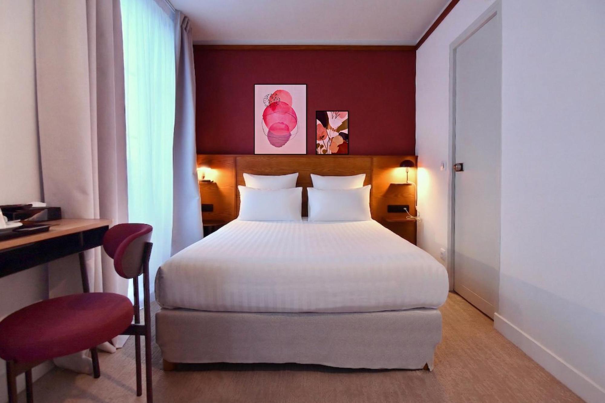 Dreibettzimmer mit Badewanne