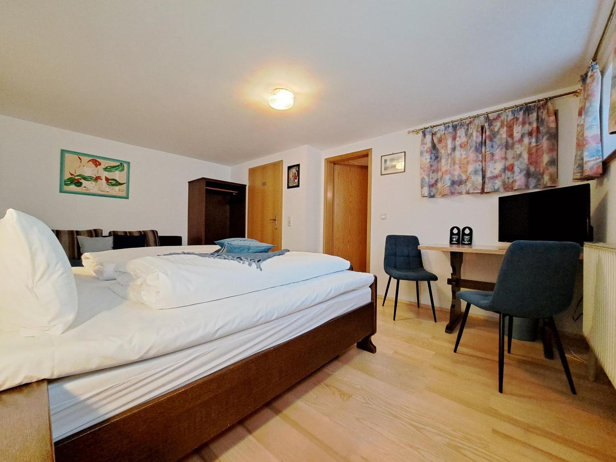 Dreibettzimmer - Nebengebäude