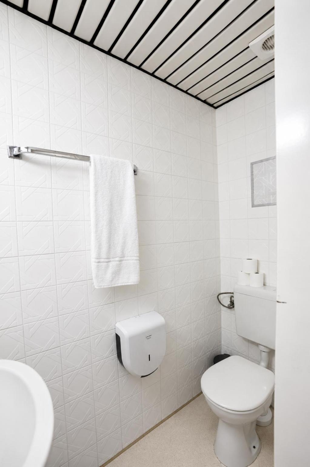 Familienzimmer mit Gemeinschaftsbad