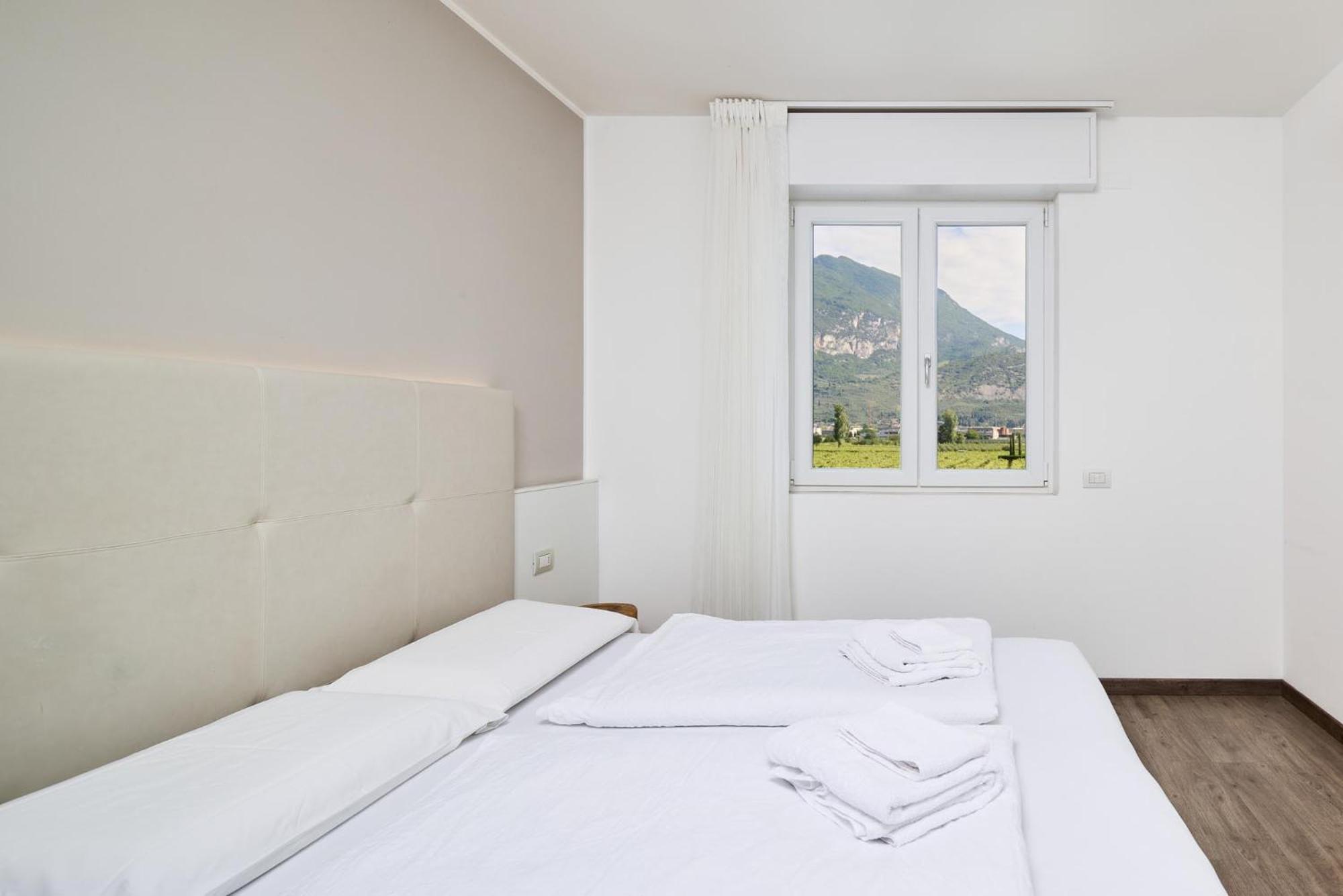 Doppel- oder Zweibettzimmer