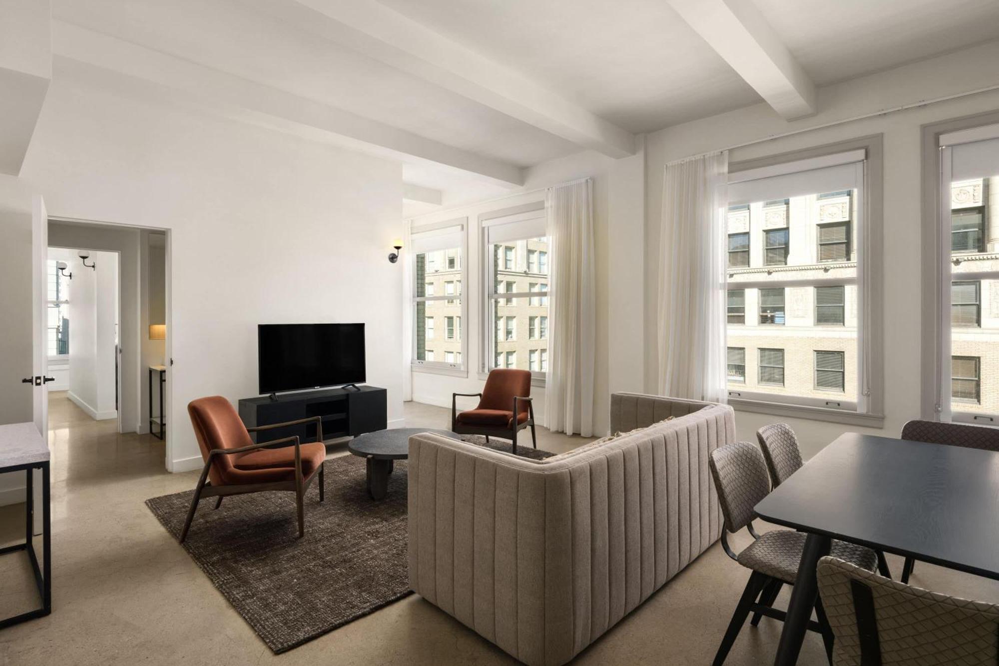 Two-Bedroom Deluxe Apartment - Non-Smoking