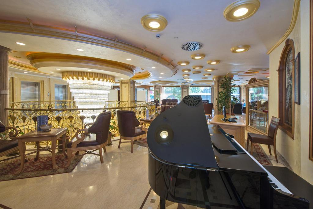 Slient Suite with Jet Pool - Basement Floor,999148824:JPEG