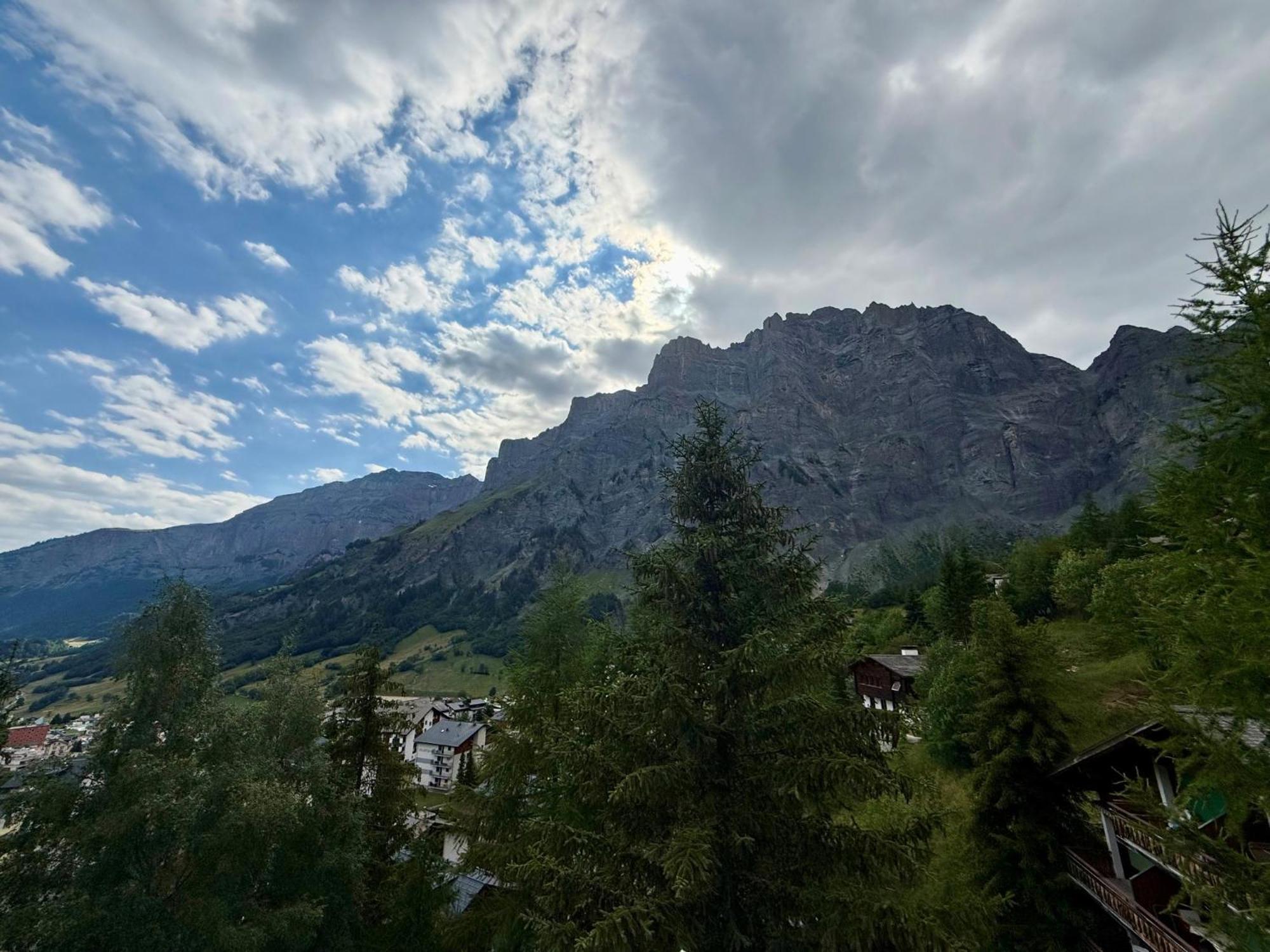 Studio mit Balkon