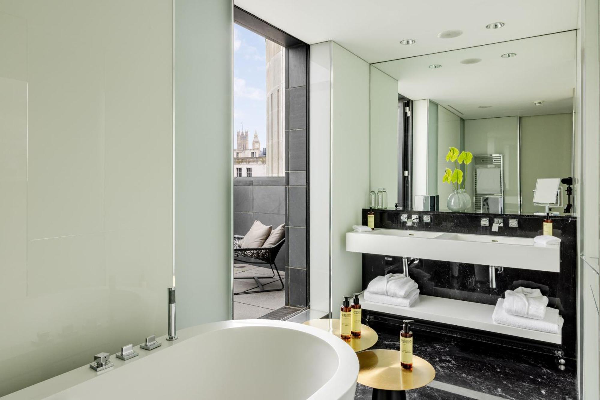 Maisonette-Penthouse Ultimate ME + mit 2 Schlafzimmern