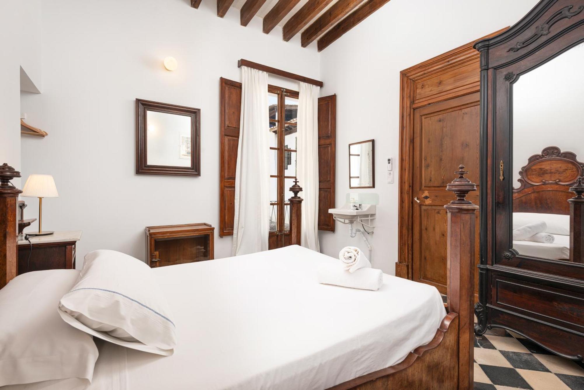 Zweibettzimmer mit Gemeinschaftsbad