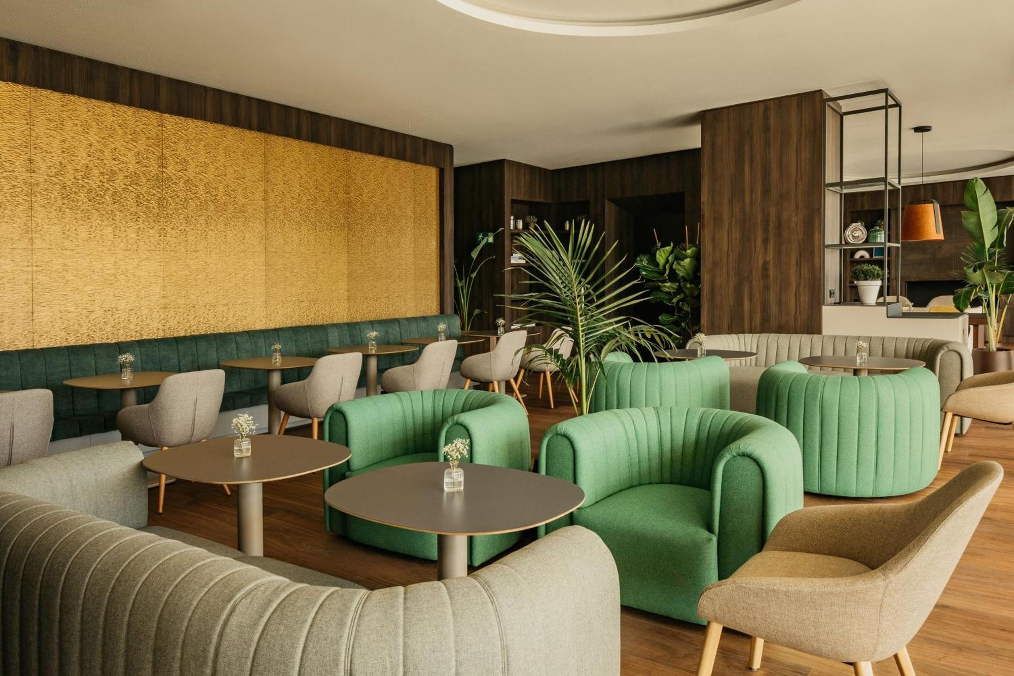 Supreme Familienzimmer Red Level mit Panoramablick (2 Erwachsene und 2 Kinder)