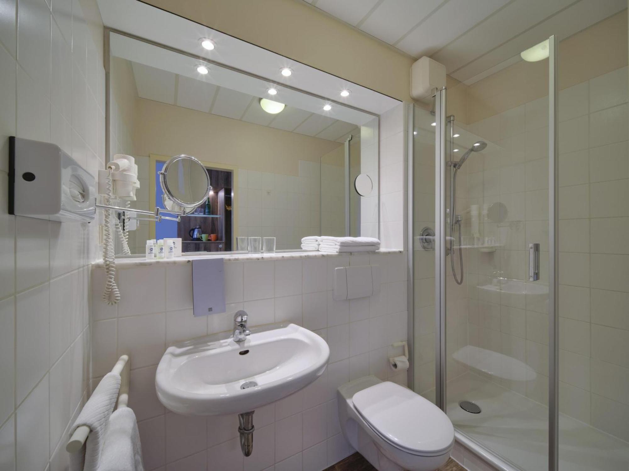 Business Doppelzimmer mit Gartenblick