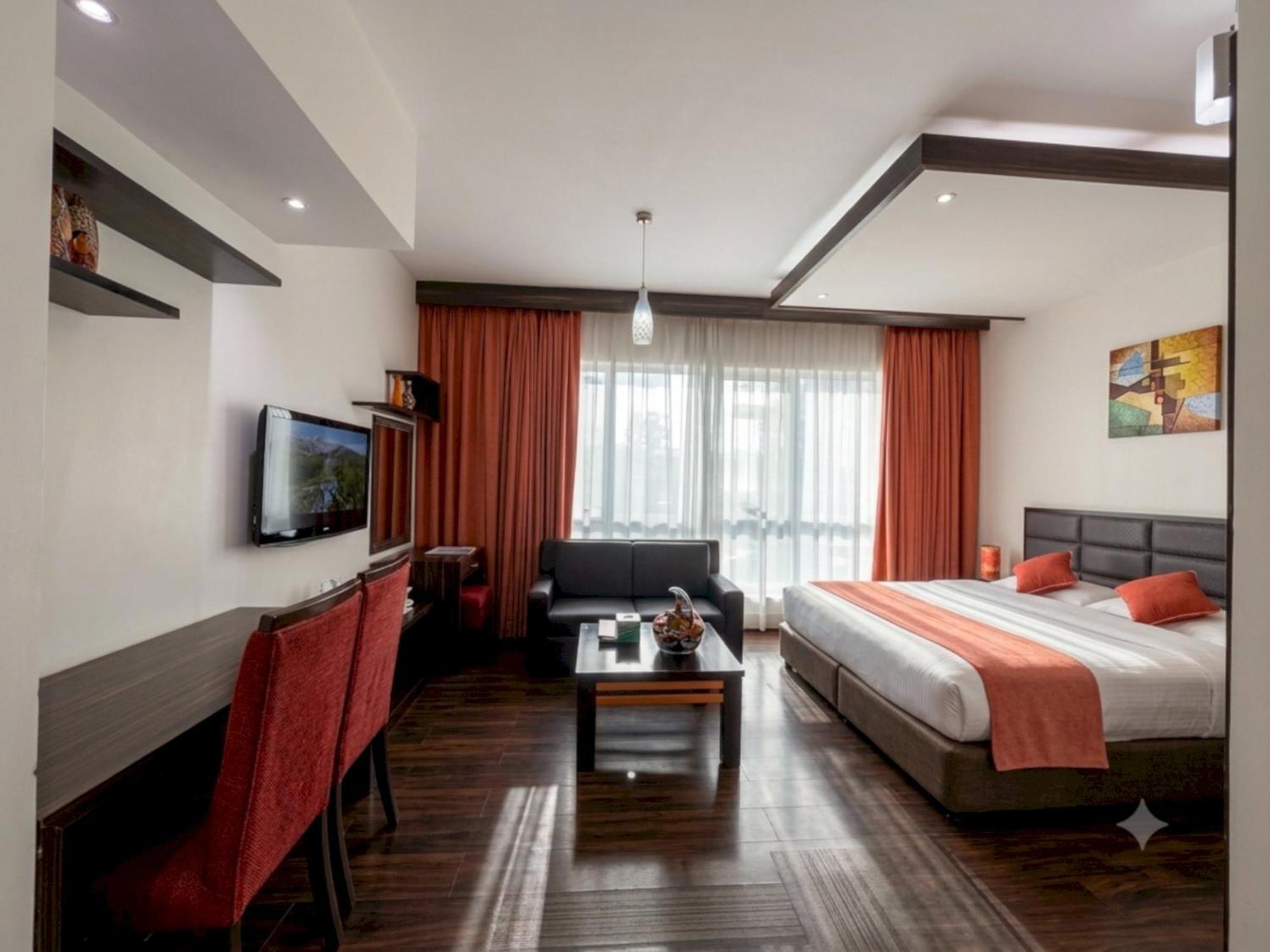 Deluxe Studio King Apartment