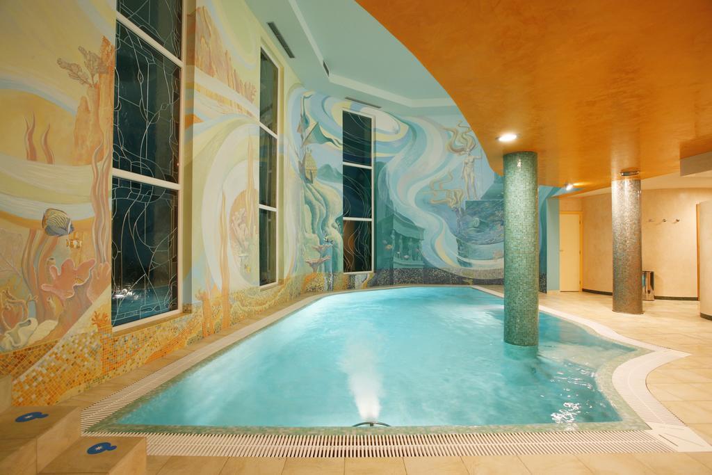 Superior Doppelzimmer mit Zugang zum Pool und zur Sauna