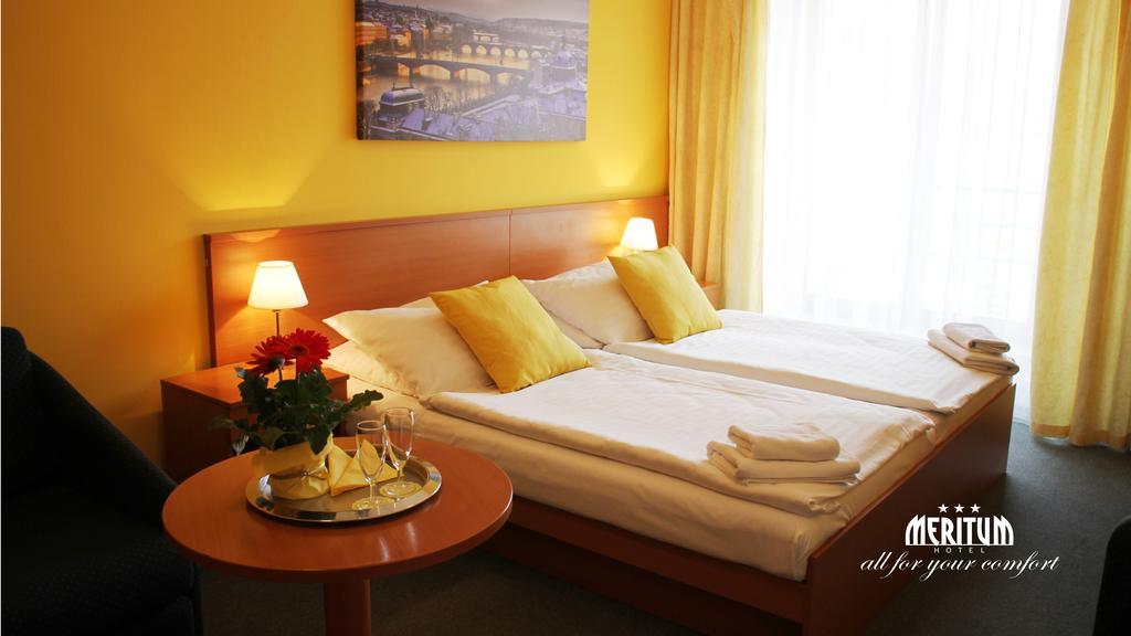 Dreibettzimmer