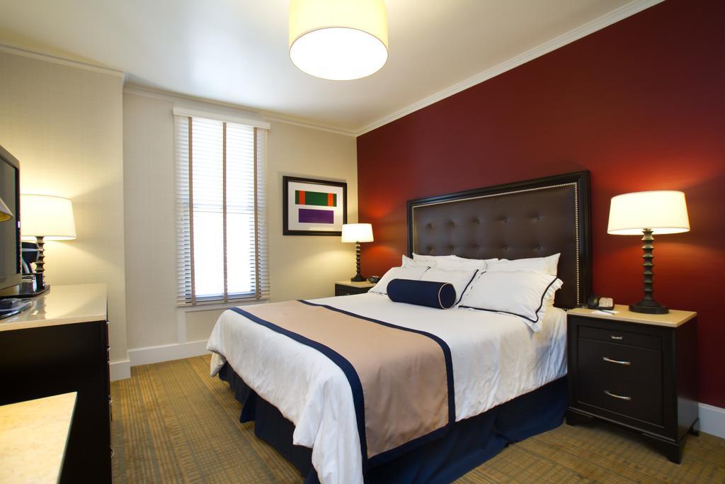 Zimmer mit Queensize-Bett