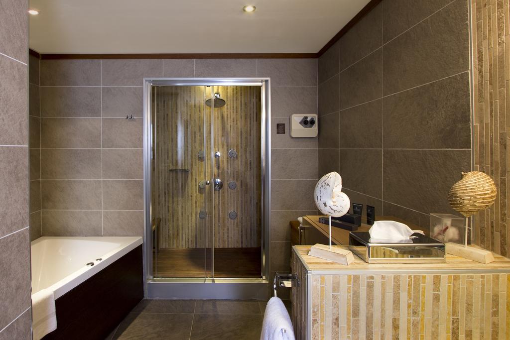 Residential Suite mit Whirlpool-Badewanne und Dampfbad - kostenloser Zugang zum Spa