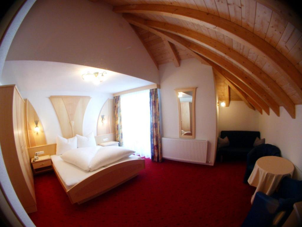 Dreibettzimmer