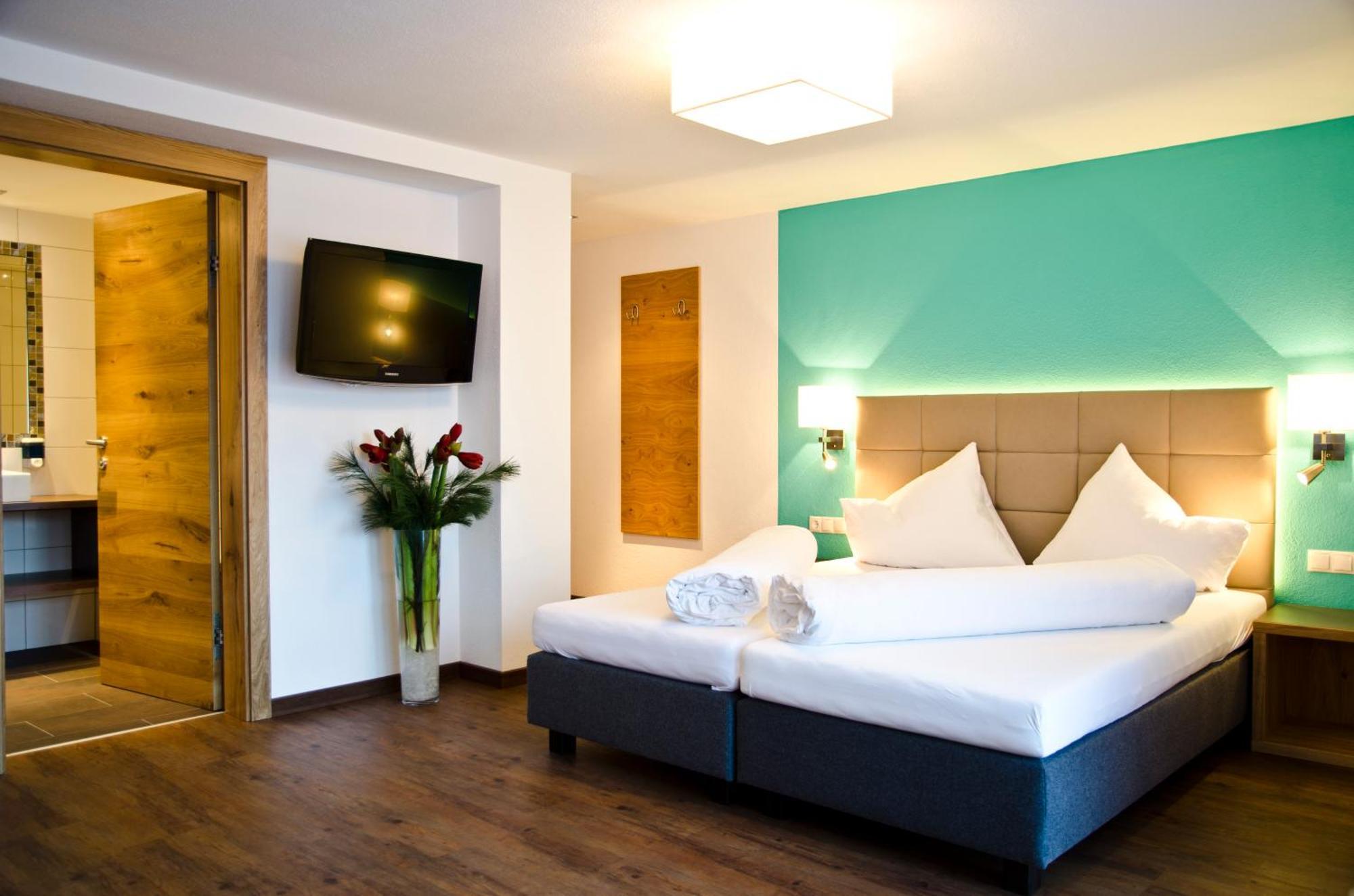 Doppelzimmer mit Balkon