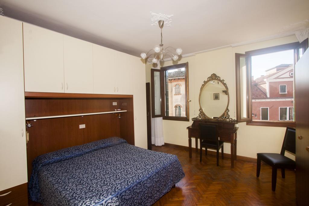 Doppelzimmer mit eigenem Bad