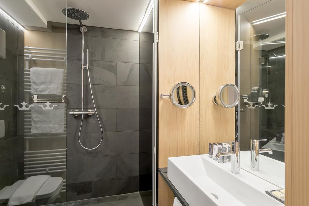 Single Room,214692530:JPEG