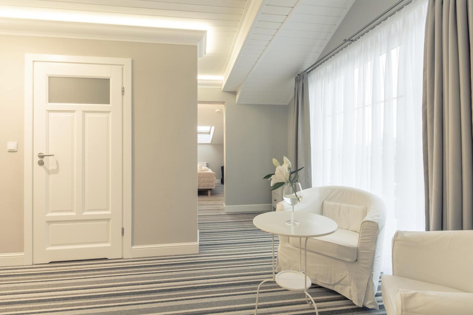 Deluxe Apartment mit Balkon und 2 Schlafzimmern