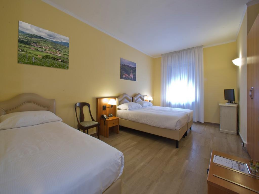 Vierbettzimmer