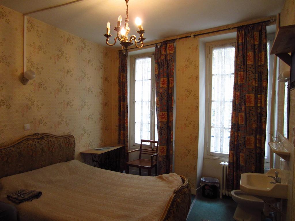 Doppelzimmer mit Gemeinschafts-WC