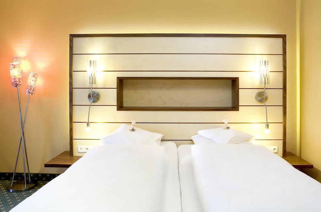 Doppelzimmer mit Balkon