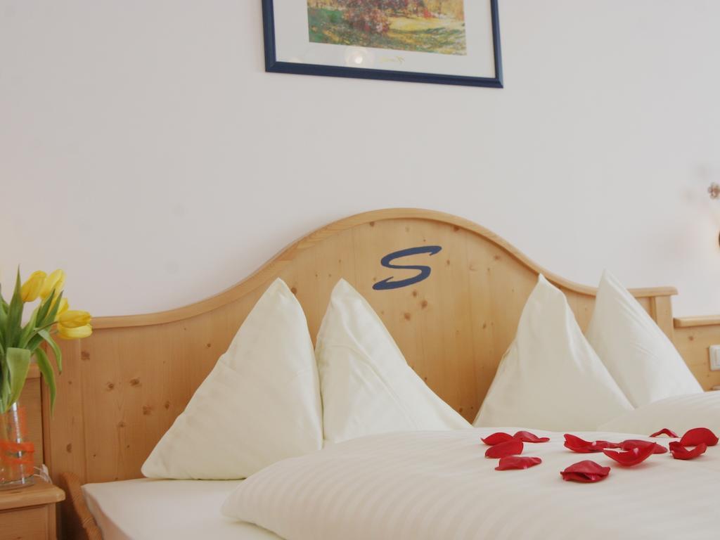 Doppelzimmer mit Badewanne