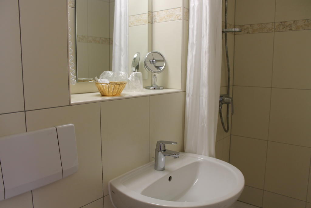Doppelzimmer mit Gemeinschaftsbad