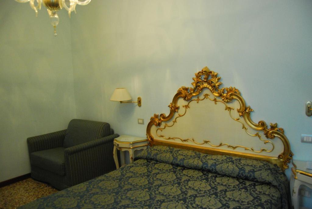Dreibettzimmer