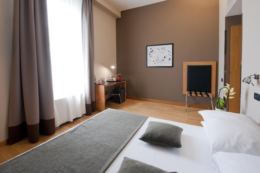 Standard Zimmer mit Queensize-Doppelbett für Nichtraucher