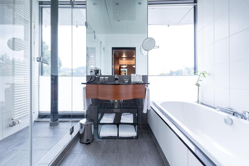 Suite mit Terrasse und Stadtblick