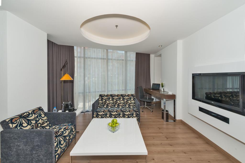 Junior Suite,265081917:JPEG