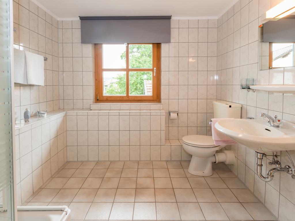 Doppelzimmer mit Balkon