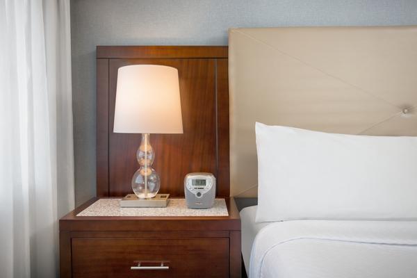 Zimmer mit Kingsize-Bett - Geeignet für Hörgeschädigte/Nichtraucher