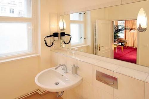 Dreibettzimmer (3 Erwachsene)