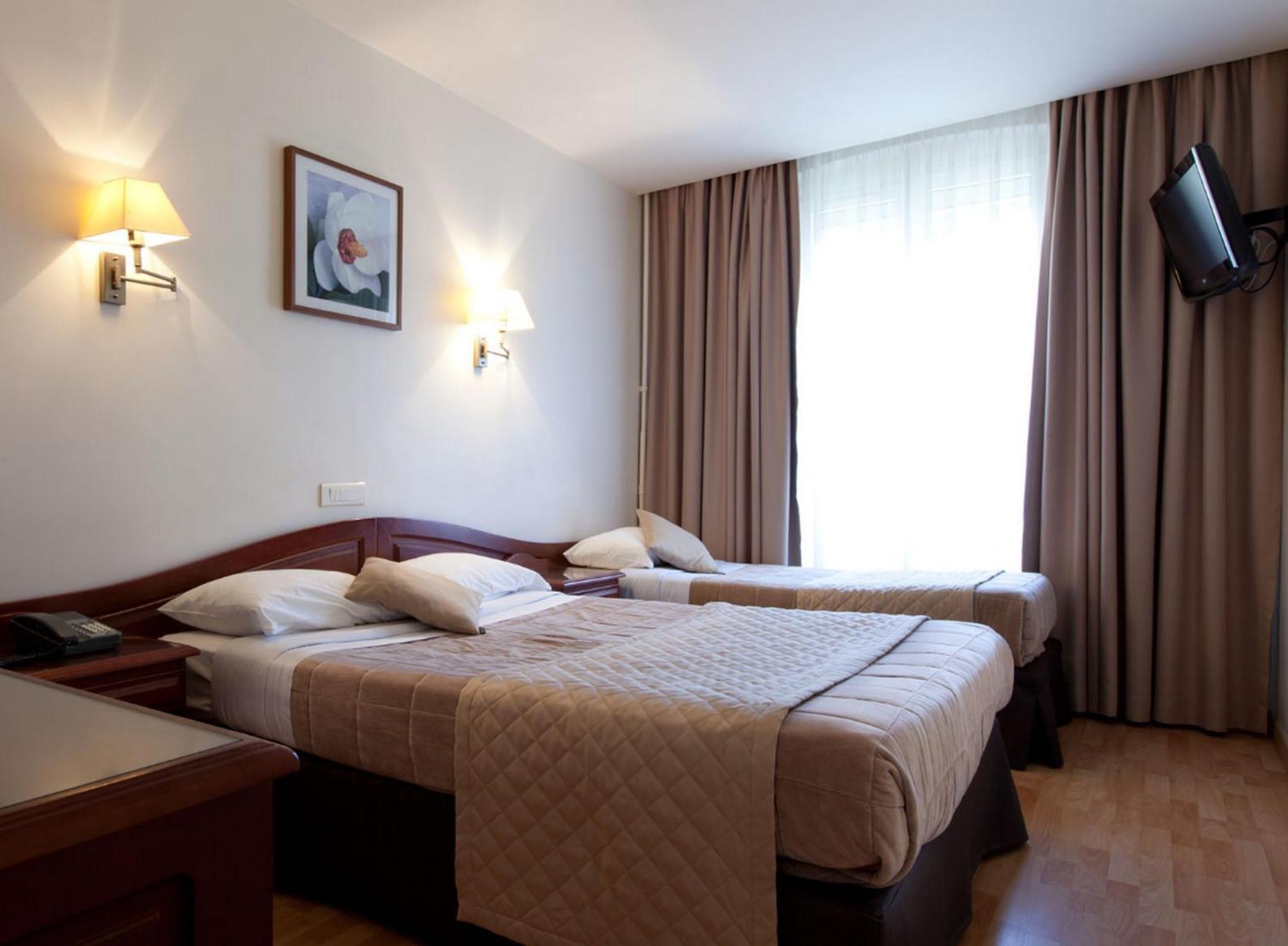 Dreibettzimmer