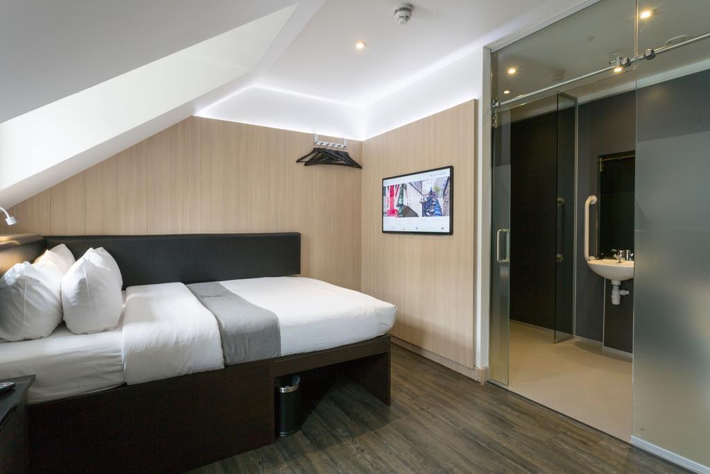Queen Room - Disability Access,188555462:JPEG