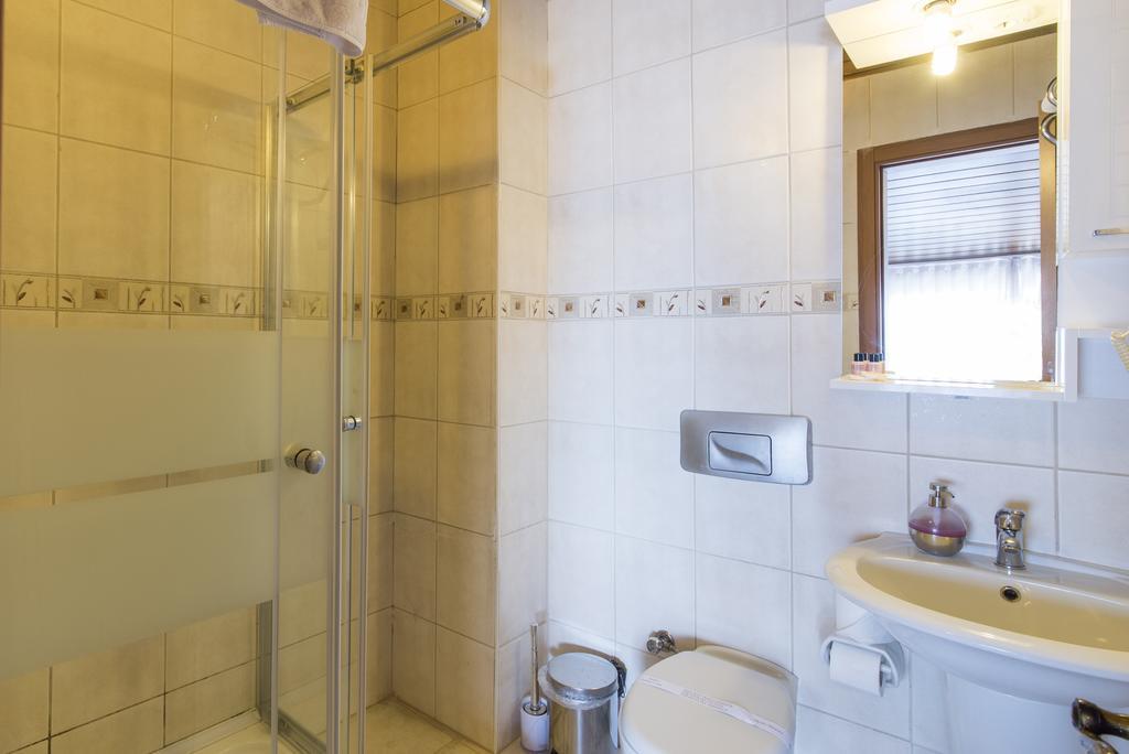 Standard Double Room,324295313:JPEG