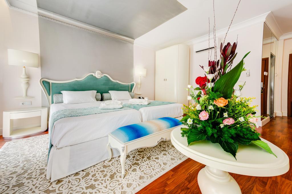 Superior Zweibettzimmer mit Blick auf den Platz Chiado