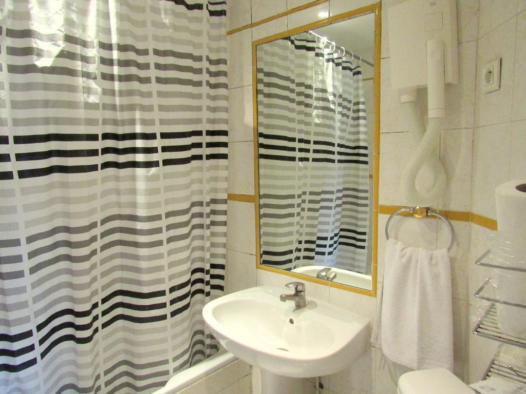 Dreibettzimmer