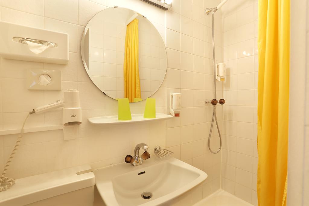 Kompakt Zimmer