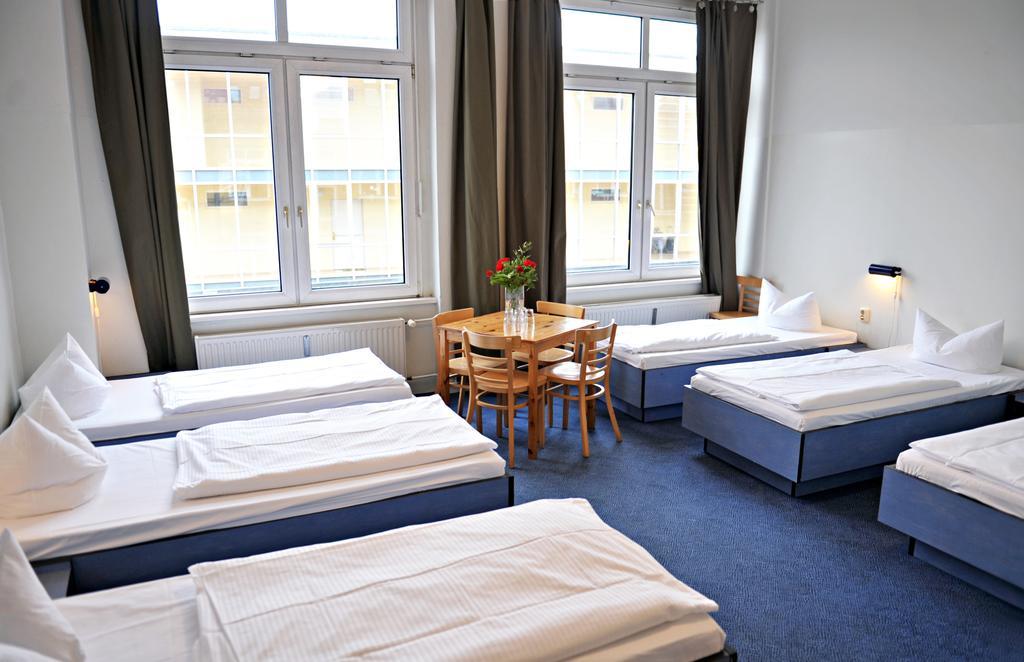 Sechsbettzimmer