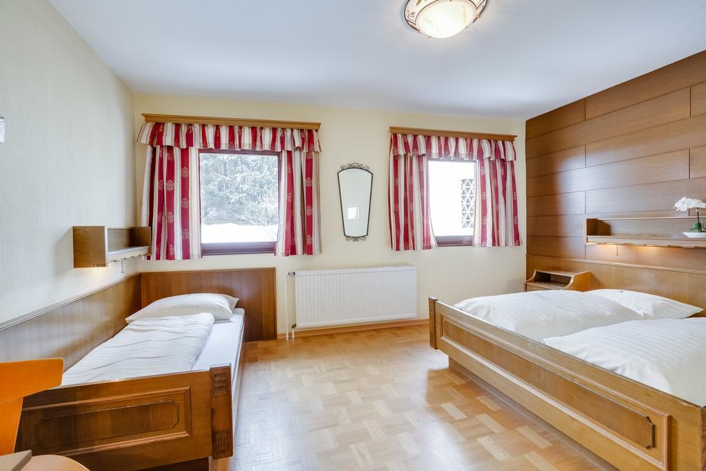 Dreibettzimmer