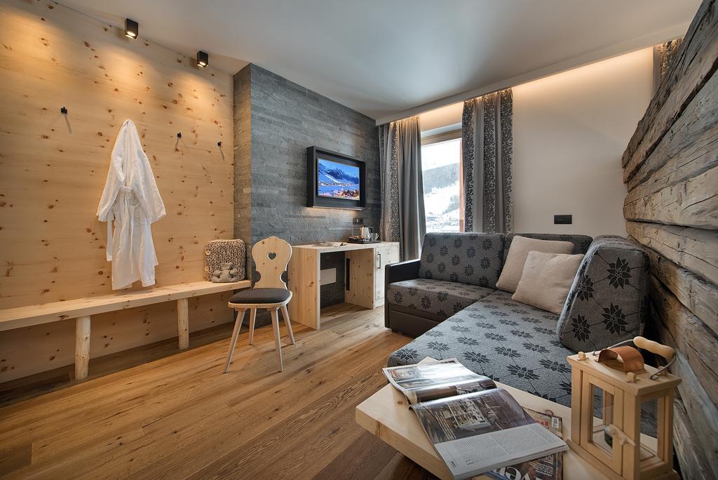 Suite mit Bergblick