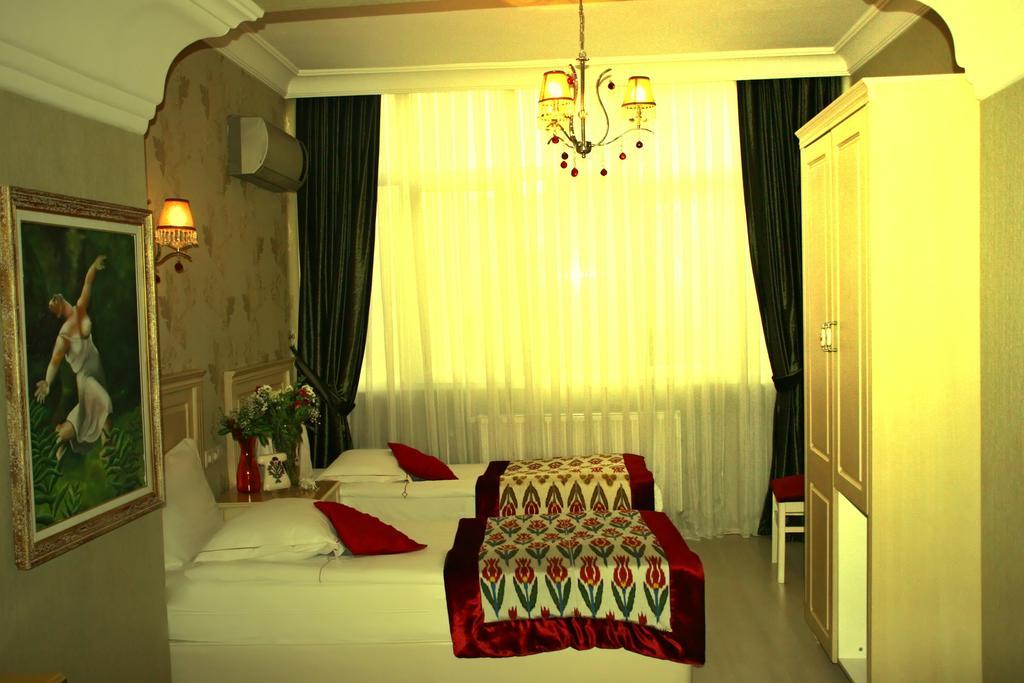 Vierbettzimmer mit Bad