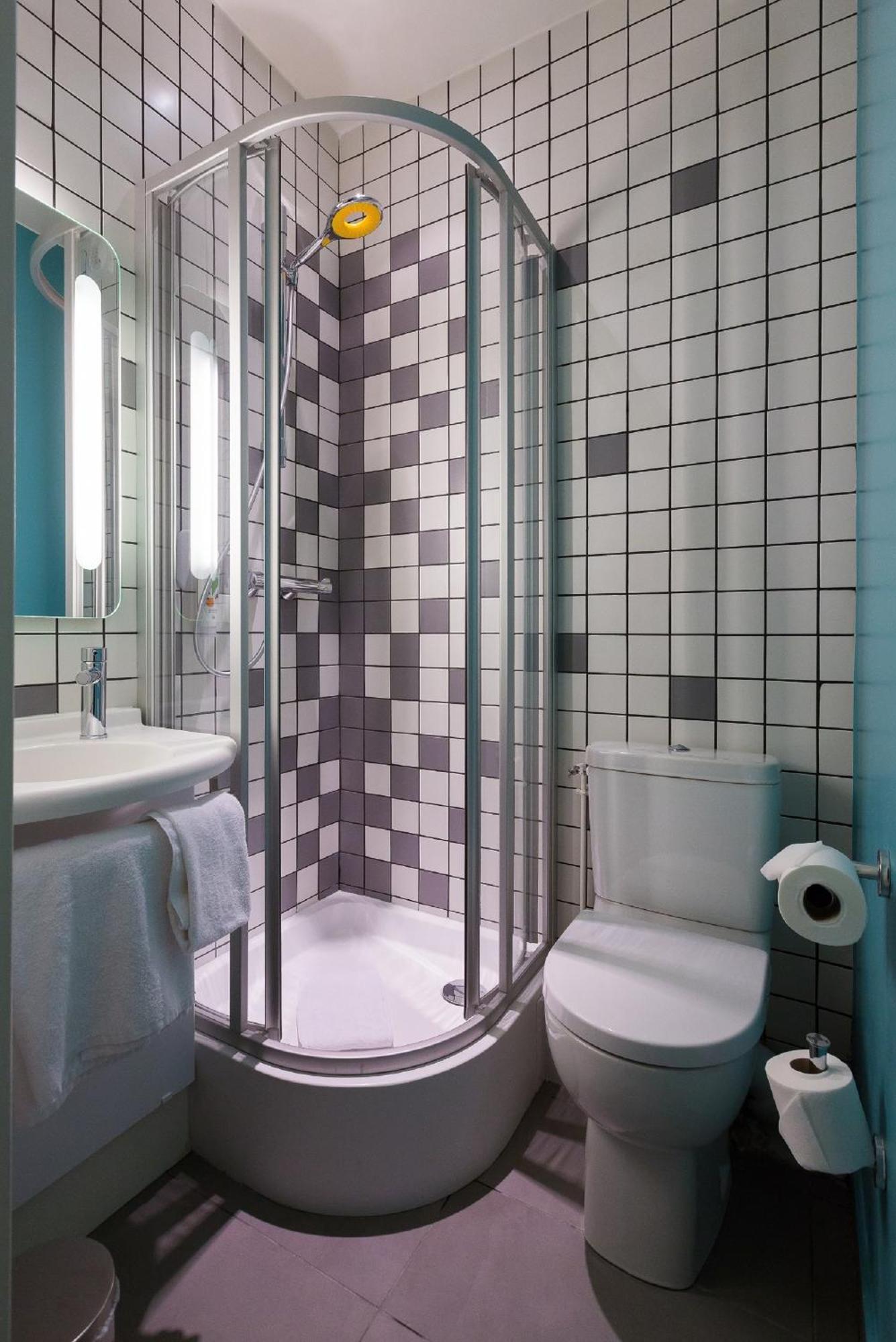 4 benachbarte Zimmer